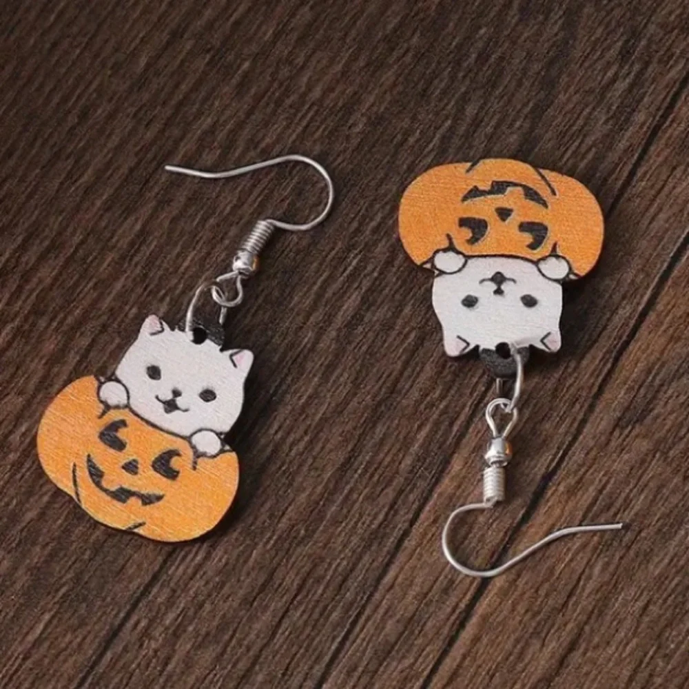 Kitten in Jack O’Lantern Dangle Earrings